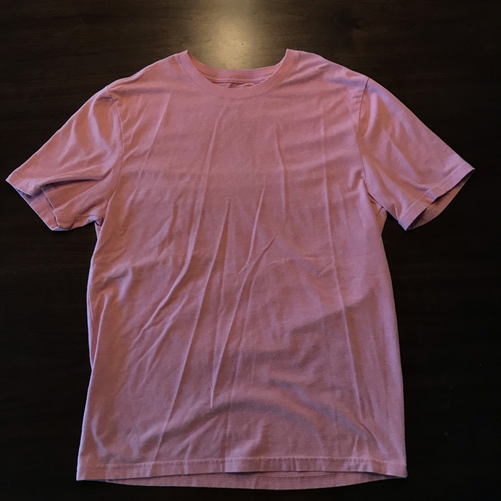 Express men’s pale red/pink medium slim stretch moisture-wicking T-shirt